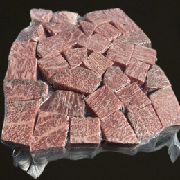 訳あり黒毛和牛サイコロステーキ!A5ランクのみ使用!!