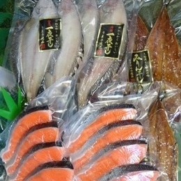 【送料込価格】三陸産鯖みりん4枚、柳かれい4枚、秋鮭8切れセット