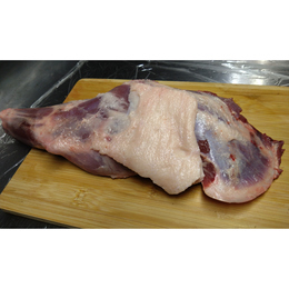 【小田原産】:猪メス腕肉　1.1kg(骨付き)