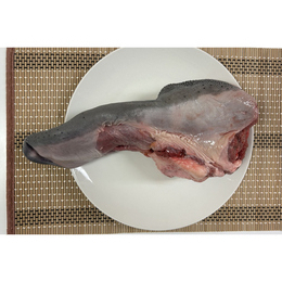 【大量購入者様限定特価‼】　黒毛和牛タン5本セット　ブロック(皮付き)