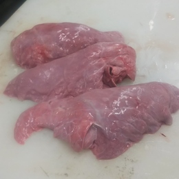 国産豚フワ(豚の肺　チルド)