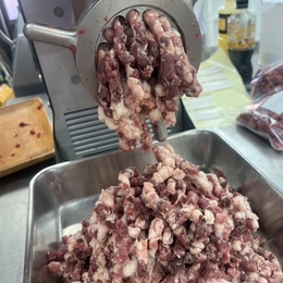 【山梨県産】熊肉ミンチ　粗挽き　500gパック