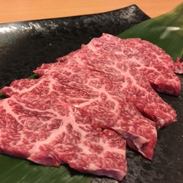 北海道産黒毛和牛農場直送焼き肉用カルビ　高オレイン酸!チルド